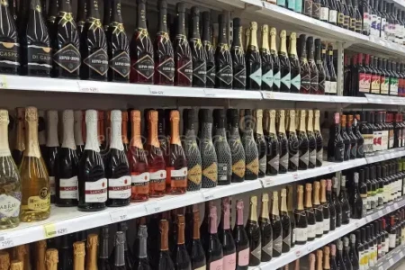 Fim de ano aumenta consumo de vinhos e espumantes em Goiânia, com crescimento de até 80% nas vendas