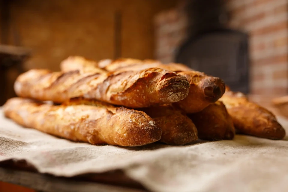 Estudo aponta tipo de pão que pode ajudar a aliviar a prisão de ventre (Foto: Pixabay)