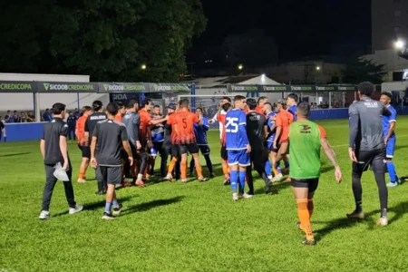 Confusão marca amistoso entre URT e ABECAT