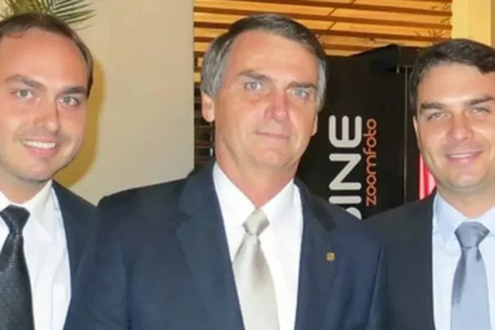Moraes barra filhos de Bolsonaro de acompanhar a cirurgia do pai; só Michelle está autorizada