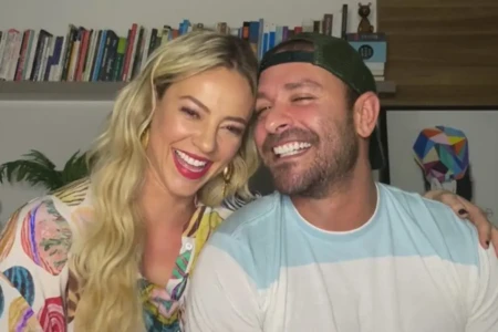 Diogo Nogueira foi pego de surpresa com decisão de Paolla Oliveira pelo fim do namoro Sambista planejava participação da atriz em projeto