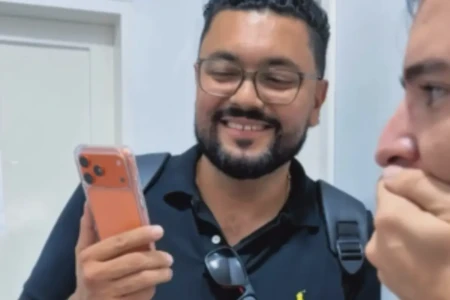 Imitador de Caiado já esteve com ele "várias vezes", mas nunca fez a voz perto do governador (Foto: Reprodução)