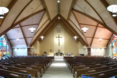 Padre da St. Thomas More Catholic Church Fiéis de igreja em Las Vegas relatam imagem milagrosa durante missa; veja foto