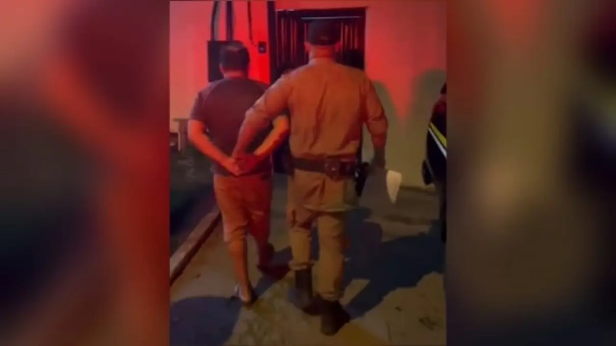 Imagem do homem preso