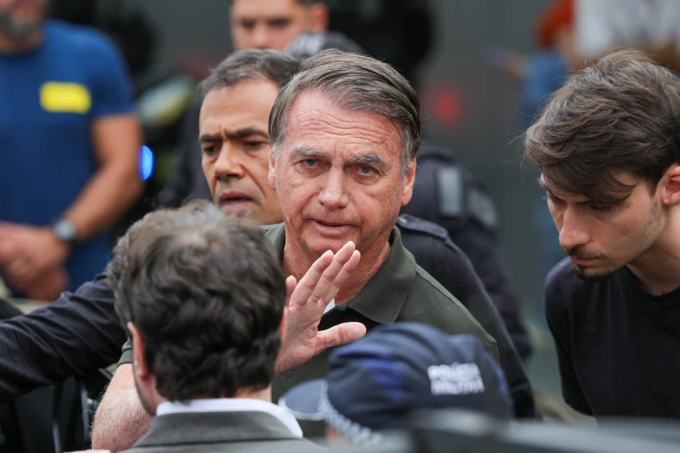 Médicos ajustam 'medicações para soluço' de Bolsonaro (Foto: Agência Brasil)