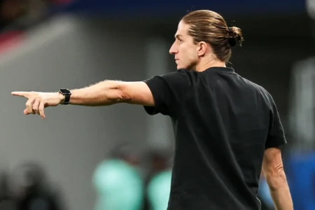 Filipe Luís, treinador do Flamengo