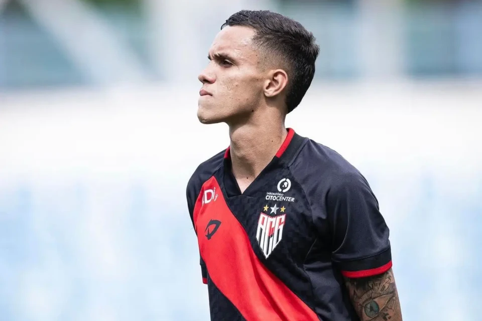 Atlético-GO vende Yuri Alves, promessa da base, por R$ 5 milhões