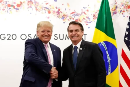 Ex-embaixador dos EUA diz que Trump descartou Bolsonaro após vê-lo como 'perdedor' (Foto: Presidência da República)
