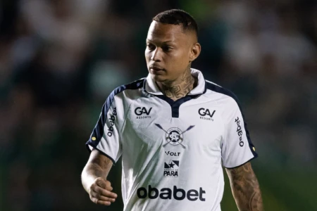 Janderson, atacante do Remo