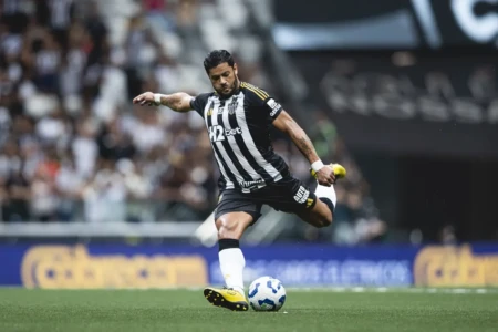 Hulk em partida pelo Atlético Mineiro