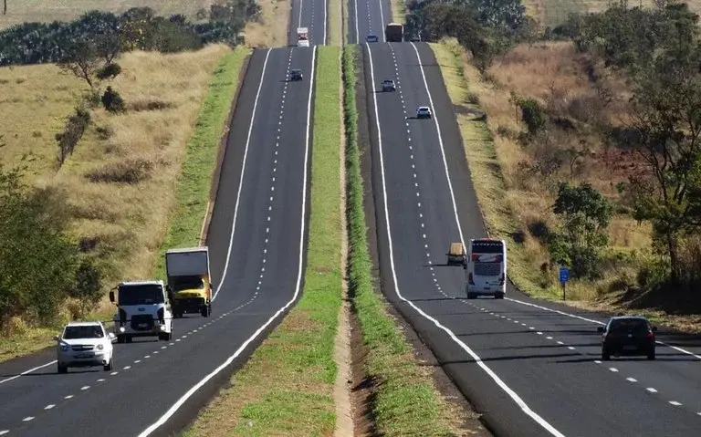 Rodovia de Goiás entra para o ranking das 10 melhores do Brasil; veja qual Apenas uma das estradas ótima conta com gestão pública