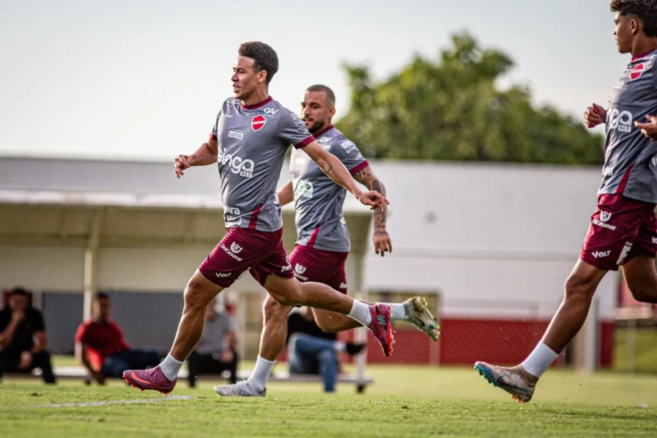 Marquinhos Gabriel chega ao Vila Nova como principal peça para o meio de campo