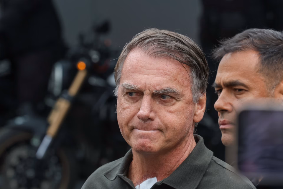 PF diz que Bolsonaro não tem depressão e pode seguir preso Médicos e família de ex-presidente pedem que prisão domiciliar