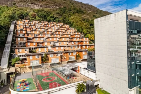 Inspirado em favelas, condomínio na zona sul do Rio tem imóveis milionários