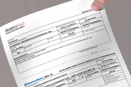 Justiça anula contrato que universidade de Goiânia coagiu aluno a assinar e determina indenização por cobranças indevidas