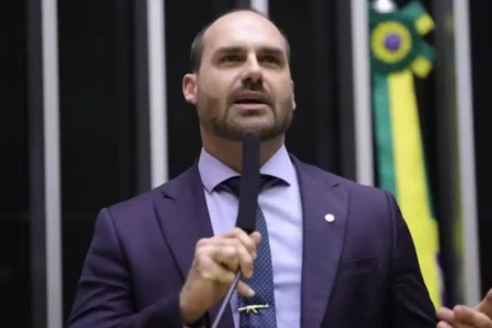 Convocado a retomar posto de escrivão, Eduardo diz que não entregará cargo 'de mãos beijadas' (Foto: Câmara dos Deputados)