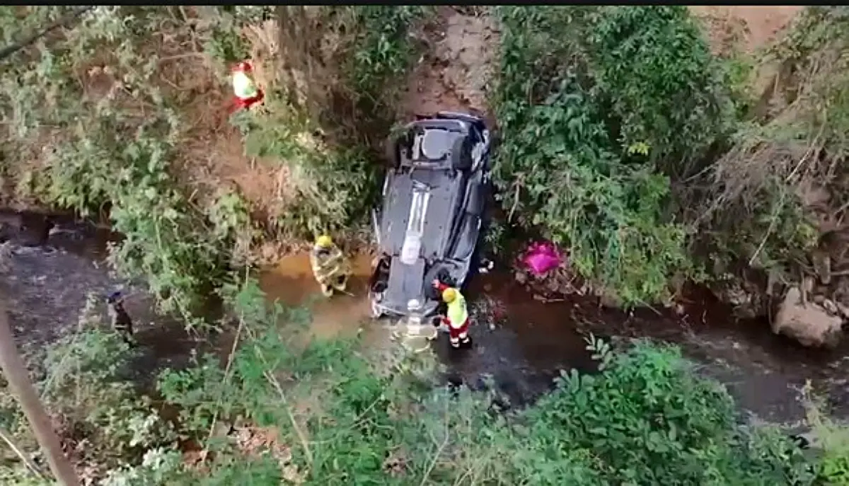Imagem do acidente que matou quatro integrantes da mesma família