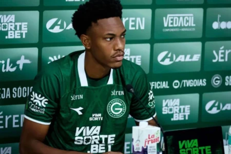 Luisão valoriza projeto do Goiás e mira temporada consistente