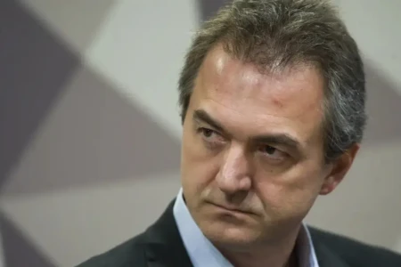 Goiano influente na gestão Trump possui poços de petróleo com o irmão na Venezuela, diz O Globo