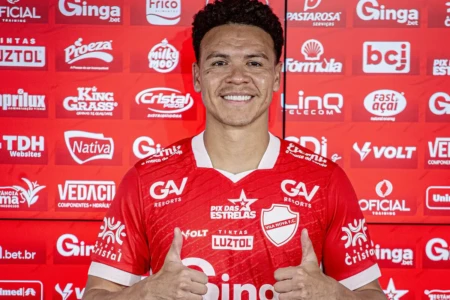 Marquinhos Gabriel em apresentação no Vila Nova