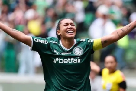 Palmeiras age rápido e confirma retorno de Bia Zaneratto