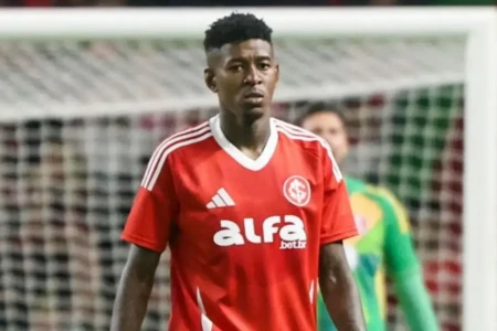 Vitão em passagem pelo Inter