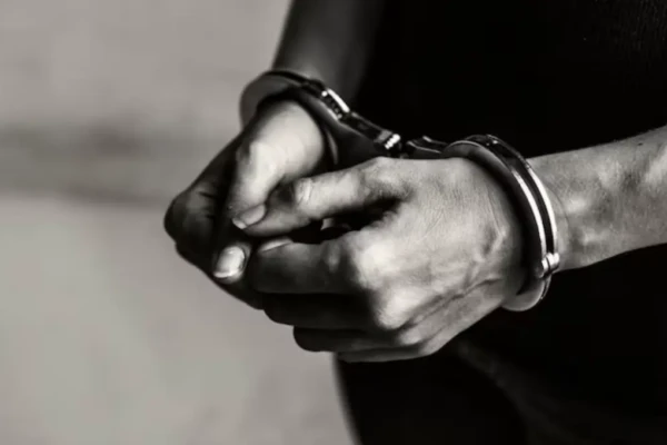 Imagem de um homem algemado