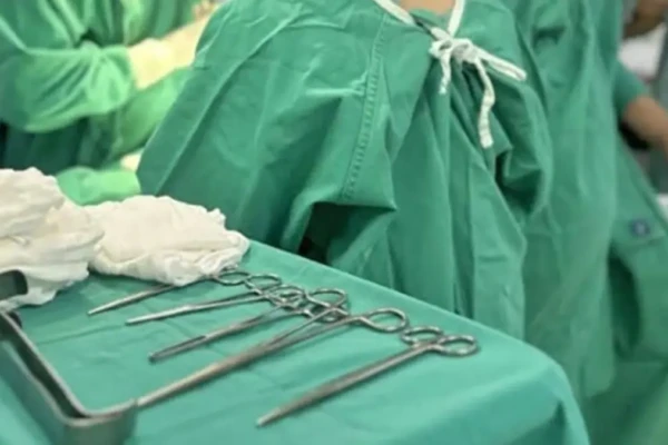 Morre segundo gêmeo siamês após cirurgia de separação em Goiânia