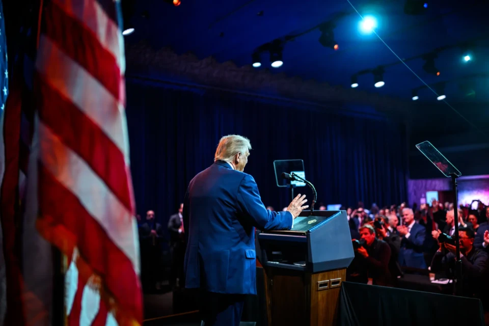 Trump diz estar disposto a sacrificar Otan e que não precisa do direito internacional (Foto: Casa Branca)