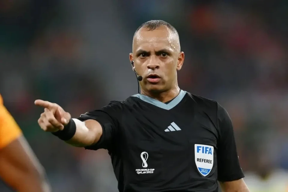 Wilton Pereira Sampaio durante jogo