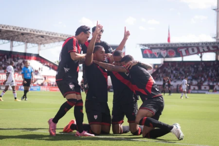 Atlético 2x0 Anápolis