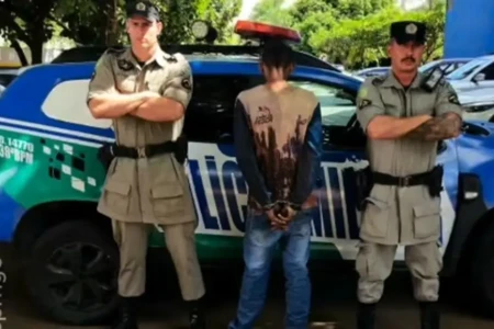 Três homens em situação de rua são presos por furto em Goiânia; grupo soma 33 passagens policiais Suspeitos detidos na capital