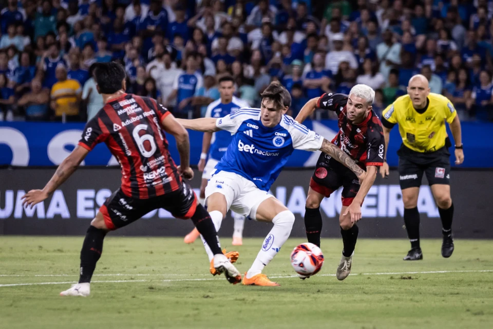 Campeonato Mineiro começa com surpresas e equilíbrio