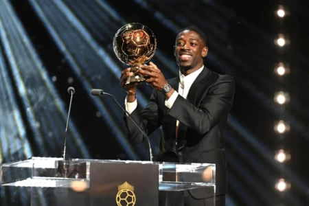 Dembélé durante premiação do Bola de Ouro
