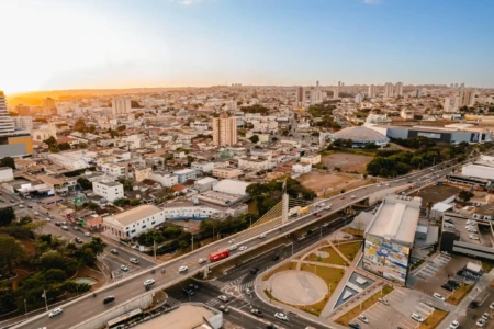 Levantamento cidades fora do eixo das capitais Anápolis e Aparecida de Goiânia entram em ranking curioso das cidades brasileiras; saiba qual