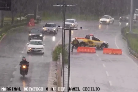 Chuva rápida, mas intensa assusta moradores de Goiânia, Aparecida e Canedo (Foto: Prefeitura de Goiânia)