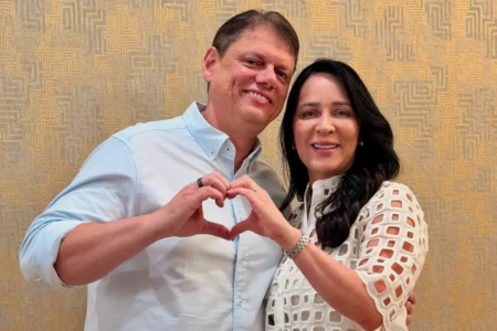 Esposa de Tarcísio diz que ele é o 'novo CEO' de que o Brasil precisa (Foto: Instagram)