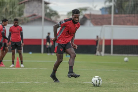 Guilherme Romão deverá ser titular do Atlético Goianiense