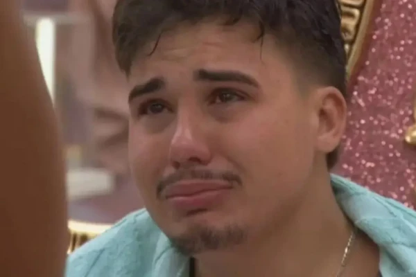 Pedro Henrique vira alvo de inquérito policial após acusação de assédio no BBB 26 Caso envolvendo Jordana denúncia ao Ministério Público