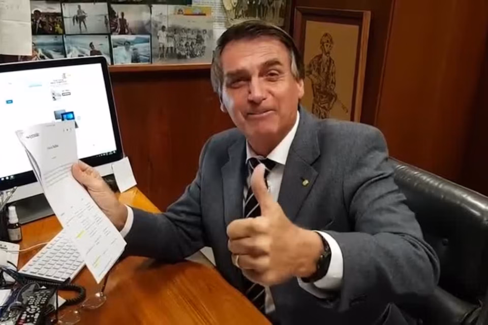 'A Papuda lhe espera’: web resgata vídeo de Jair Bolsonaro; assista Gravação é de 2017, quando o ex-presidente ainda era deputado federal