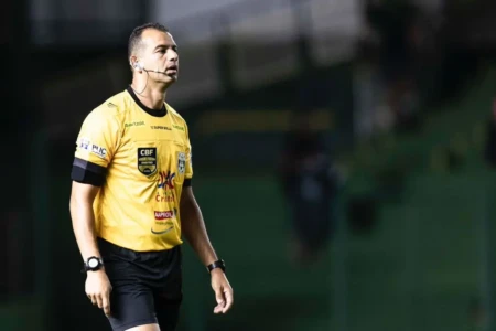 FGF divulga árbitros para os jogos da terceira rodada do Estadual