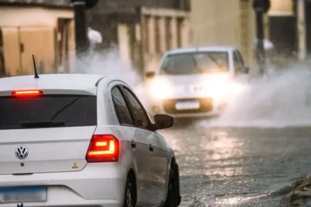 imagem das ruas alagadas