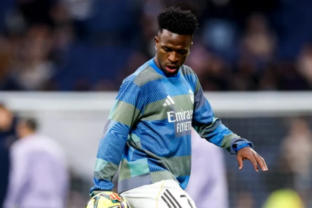 Vini Jr em partida pelo Real Madrid