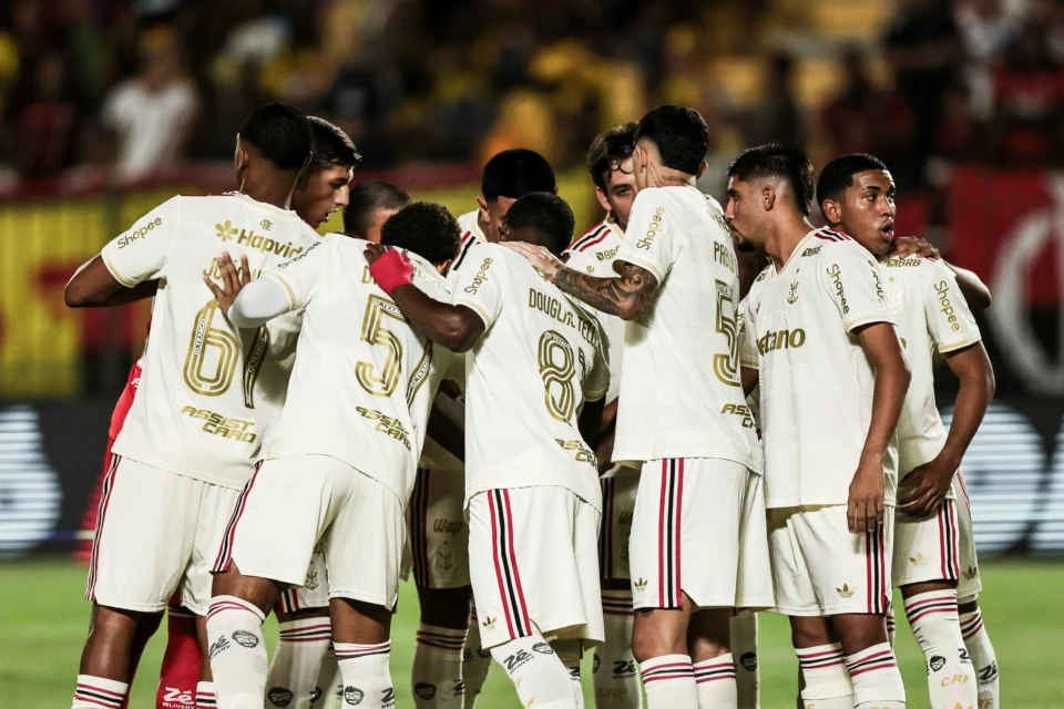 Flamengo perde para o Volta Redonda e vê risco de rebaixamento no Carioca