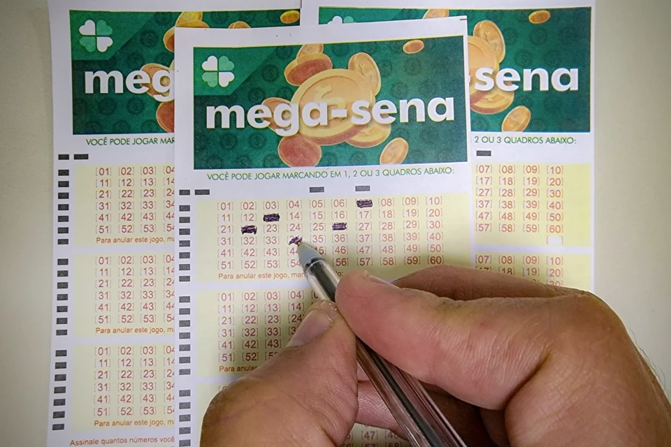 Mega-Sena sorteia nesta quinta-feira prêmio acumulado em R$ 55 milhões Apostas podem ser feitas até as 20h30, horário de Brasília