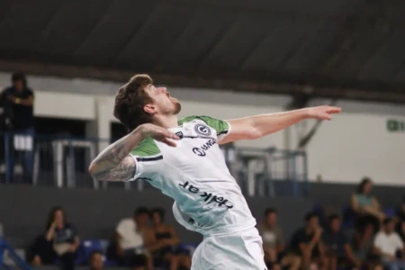 Saneago Goiás Vôlei entra em quadra nesta quinta