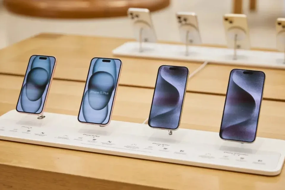 Leilão da Receita Federal tem iPhone 15 a partir de R$ 1.300; veja como participar Leilão será de forma eletrônica no dia 3 de fevereiro