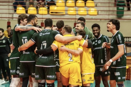 Goiás Vôlei faz 3 a 0 no JF e assume a 4ª colocação da Superliga