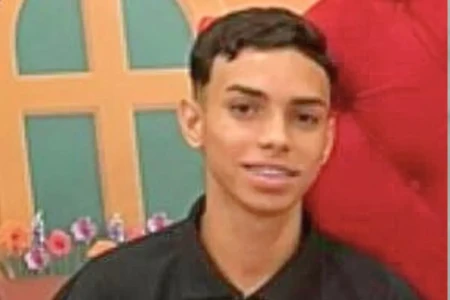 Justiça de Goiás garante a jovem de 18 anos abandonado pela mãe o direito a ter documentos (Foto: arquivo pessoal)