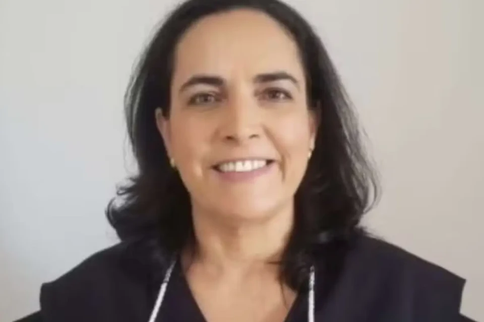 TJ do Mato Grosso afasta juíza suspeita de favorecer marido réu por feminicídio em disputa pela guarda da enteada (Foto: Reproduçao)